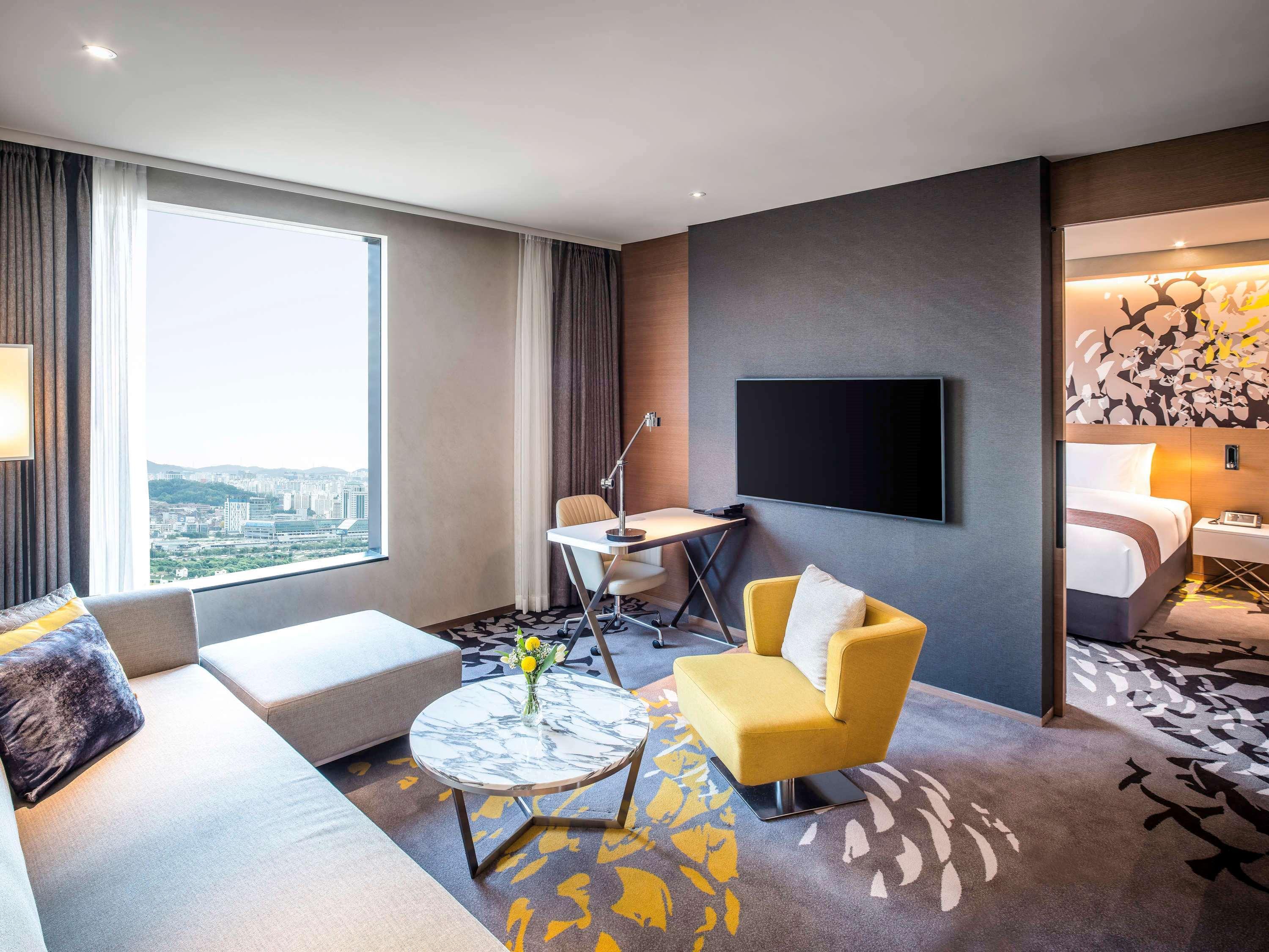 Novotel Suites Ambassador Seoul Yongsan Exterior foto